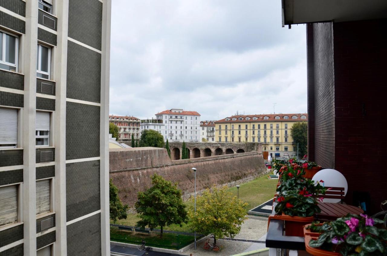 New Renovated Apartment With Balcony Porta Romana Milan Exterior photo